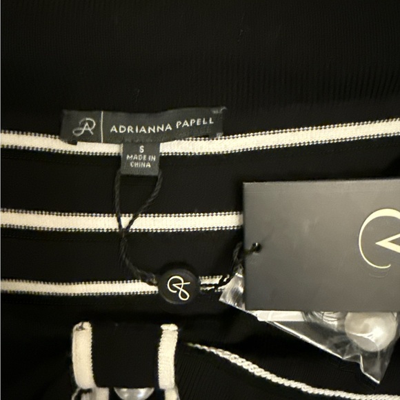 Adrianna Papell Navy and White Sailor Super Soft Lightweight Sweater NWT - Picture 7 of 9